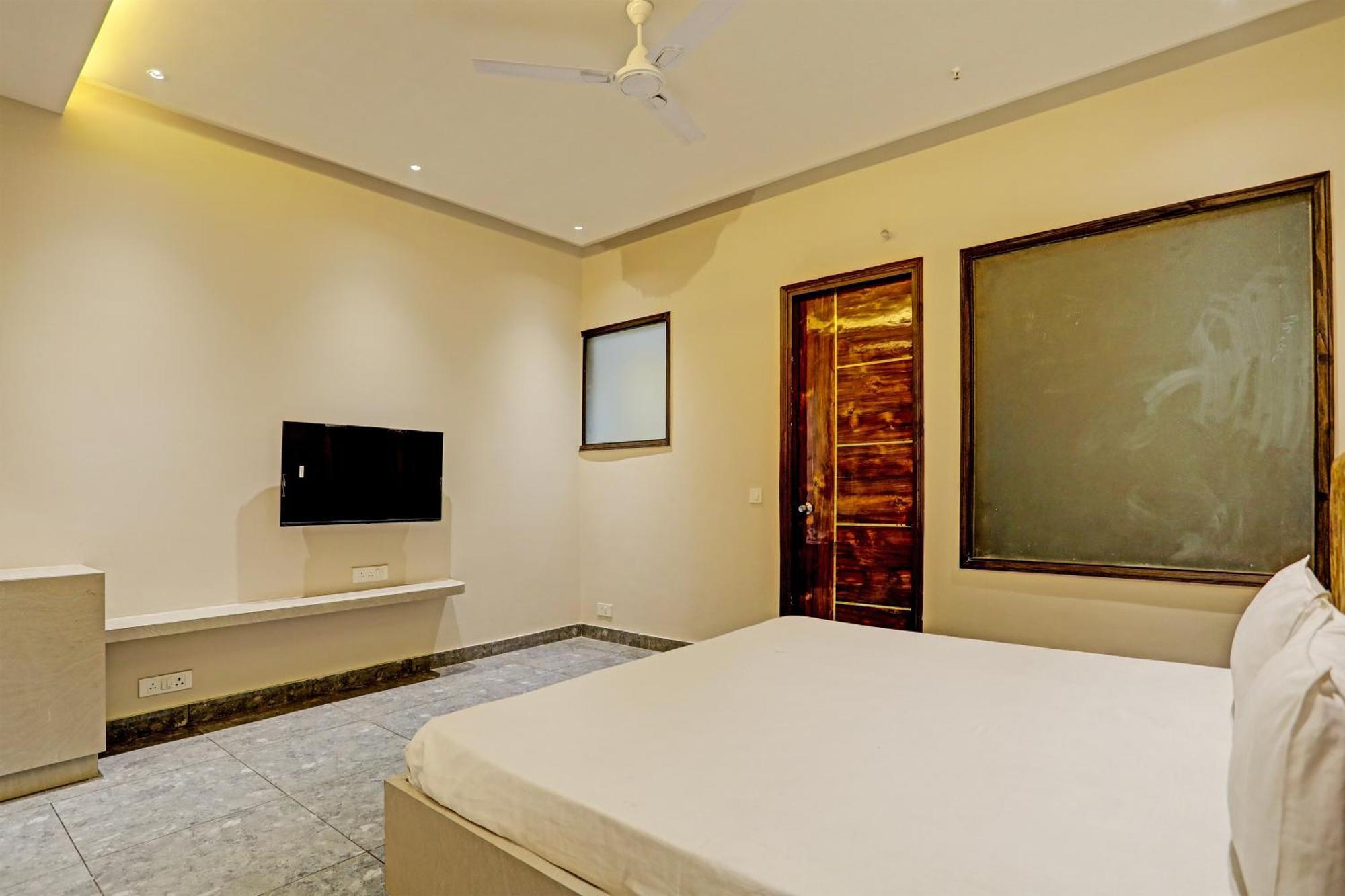 Hotel O Miraas Hotel And Banquet Hall Ludhiana Esterno foto