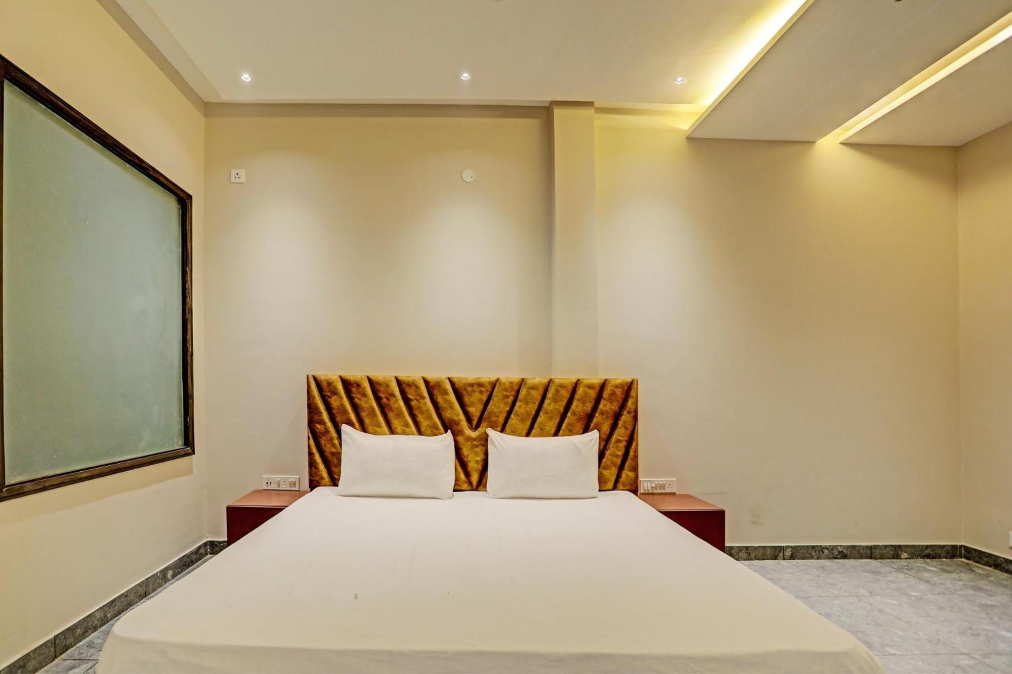 Hotel O Miraas Hotel And Banquet Hall Ludhiana Esterno foto