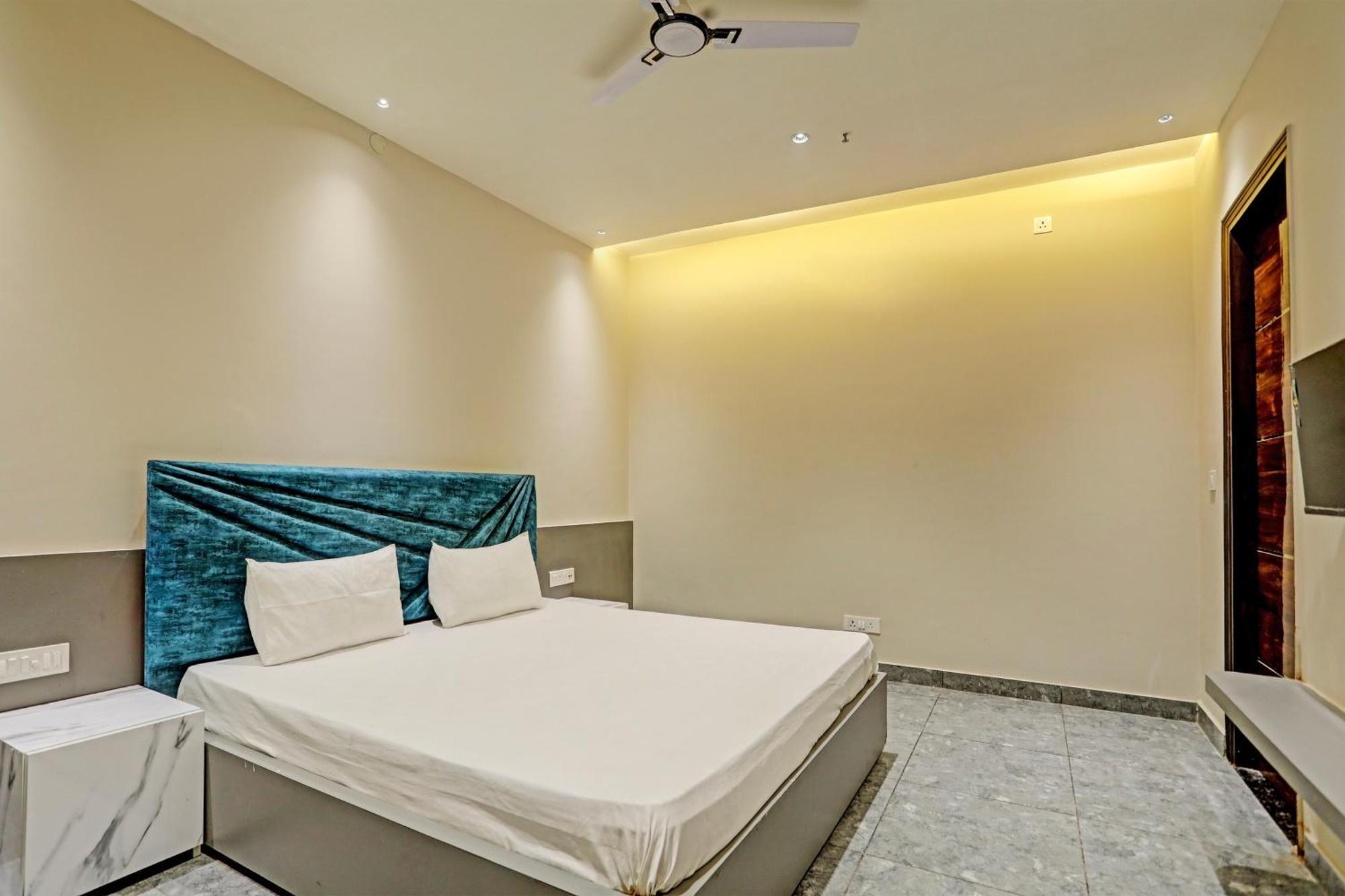 Hotel O Miraas Hotel And Banquet Hall Ludhiana Esterno foto